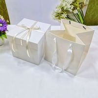 Offre Spéciale – Boîte Cadeau Écologique Carrée Ciel et Terre avec Poignée et Ruban, en Carton Rigide, Carte de Vœux – Finition UV Gaufrée