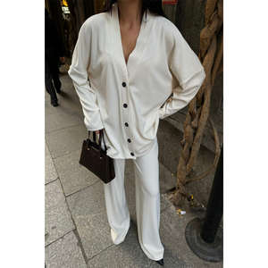 Conjunto de Cárdigan y Pantalón de Punto para Mujer, Color Crudo, Corte Holgado, Estilo Casual, Largo por Encima de la Rodilla, para la Temporada de Invierno - Product Image 5