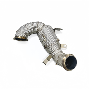 Système d'échappement OEM 304 Down Pipe pour <span class=keywords><strong>Mercedes</strong></span> <span class=keywords><strong>Benz</strong></span> CLA45 <span class=keywords><strong>A45</strong></span>/A45S <span class=keywords><strong>AMG</strong></span> 2.0T 2010-2024, tuyaux d'échappement Downpipe avec bouclier thermique - Product Image 5