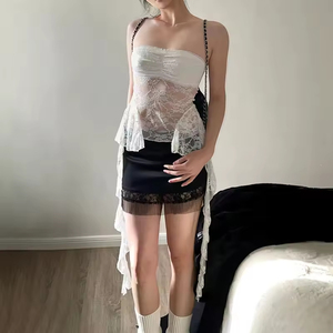 Nuevas tendencias <span class=keywords><strong>de</strong></span> verano para mujer, top corto sexy <span class=keywords><strong>de</strong></span> <span class=keywords><strong>encaje</strong></span> con malla en el pecho, color sólido, sin <span class=keywords><strong>tirantes</strong></span>, acolchado, transparente, 2024 - Product Image 1