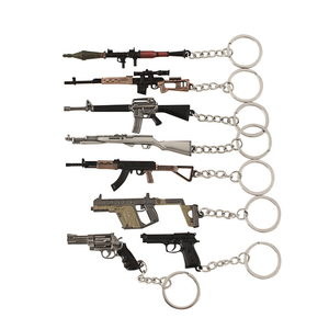 Serie <span class=keywords><strong>Battle</strong></span> Royale Mini pistole giocattolo collezione e Display Anime Action Cartoon per portachiavi in metallo giocattolo pistola - Product Image 4