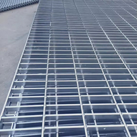 Grille de drainage horizontale pour pont en acier galvanisé à chaud, grille en barres d'acier, grille en acier de taille standard