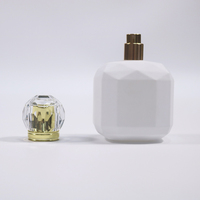 Flacon de parfum en verre de 100 ml, transparent mat, rond, vide, avec pompe à vaporisation fine, design unique, pour parfum, cosmétiques, soins personnels