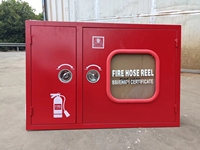 Armoire à double porte pour équipement de lutte contre l'incendie avec poudre sèche et enrouleur de tuyau d'incendie Armoires de rangement pour extincteurs