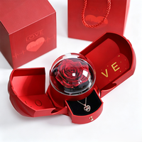 Rose éternelle avec collier « Je t'aime » en 100 langues – Un cadeau pour Noël, anniversaire, Thanksgiving