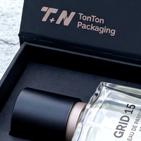 Boîte à parfum rigide de style livre noir magnétique haut de gamme personnalisée avec doublure en éponge réutilisable, insert ajusté écologique pour présentation