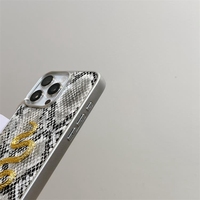 Nouvelle coque de téléphone moderne 3D en métal effet peau de serpent en cuir PU antichoc avec décoration pailletée pour iPhone 16 15 14 13 Pro Max