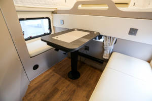 Changan Fengjing Voyager <span class=keywords><strong>Top</strong></span> RV <span class=keywords><strong>Voiture</strong></span> <span class=keywords><strong>Hybride</strong></span> 2.0T 5 Places 4X4 Fabriqué en Chine - Product Image 3