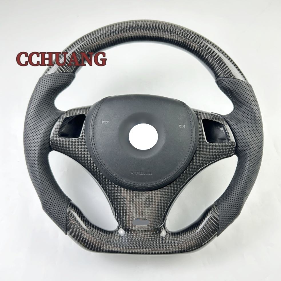 Volant en fibre de carbone + housse airbag