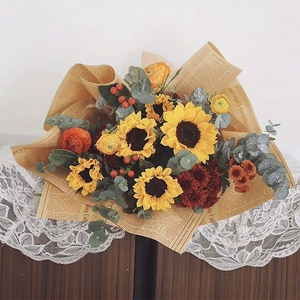 Carta da Regalo Kraft con Stampa di <span class=keywords><strong>Giornale</strong></span> Vintage 50*70cm, Carta per Confezionare Bouquet Floreali, Carta da Imballaggio per Regali e Fai-da-Te - Product Image 5