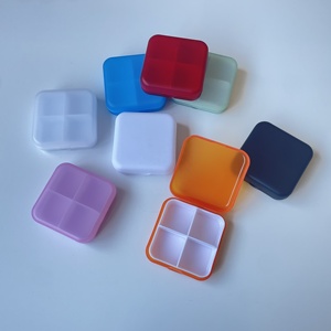 Nueva Promoción: Pastillero Cuadrado de Plástico con 4 Compartimentos, Bonito y Práctico, Regalo Promocional, Pastillero Diario de 4 Compartimentos - Product Image 3