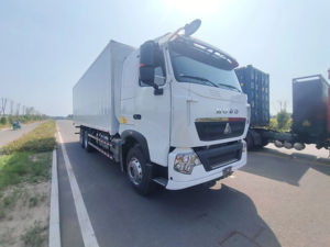 Camion utilitaire Sinotruck Howo <span class=keywords><strong>64</strong></span> à benne basculante, neuf, 2025, moteur diesel 400 ch, conduite à gauche, couple élevé, <span class=keywords><strong>transport</strong></span> de matériaux de construction - Product Image 6