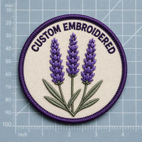 Écusson brodé 3D personnalisé en tissu chenille, motif alphabet, lavande, violet, floral, botanique, crème, à coudre ou thermocollant, pour chapeaux, vêtements, sacs, OEM