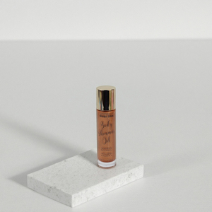 Huile scintillante pour le corps de marque privée géranium patchouli parfumée à la vitamine E pour une peau hydratante et éclatante 120ml - Product Image 6