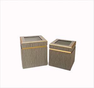 Emballage <span class=keywords><strong>YoYo</strong></span> boîte-cadeau en papier spécial à deux fleurs avec couvercle de fenêtre carré boîte-cadeau en relief et laminée mate faite à la main - Product Image 4