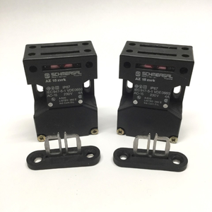 Nuevo y en Lote de <span class=keywords><strong>2</strong></span> Unidades: Interruptores de Seguridad para Puertas AZ 15 Zvrk con Llaves, 230VAC/4A *Producto de Automatización Industrial - Mejor Precio - Product Image 1