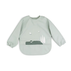 Baberos de bebé de PU personalizados con mangas largas mono de patrón de impresión impermeable fácil limpieza cómodo lindo traje de recién nacido - Product Image 4