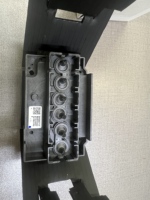 Harga Grosir Original Baru F180000 Print Head Original Baru Kompatibel dengan E.pson L805 Perakitan Nozzle Printer Foto