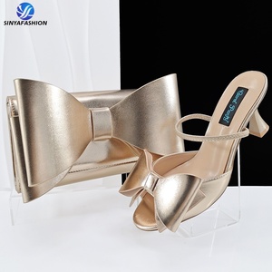 Set di <span class=keywords><strong>Scarpe</strong></span> con <span class=keywords><strong>Tacco</strong></span> Alto e Borsa Sinya per Donna, Decorato con Pietre, Elegante Set Coordinato per Occasioni Speciali - Product Image 3