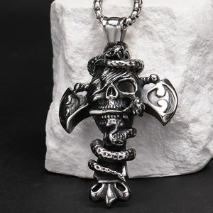 Hop retro do Old bite Rose serpiente envuelta Cruz collar <span class=keywords><strong>de</strong></span> acero <span class=keywords><strong>de</strong></span> titanio hombre punk Hipster colgante al por mayor - Product Image 2