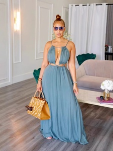 O6121 - Abiti Estivi Trendy da Donna 2026 Senza Maniche Scavati con Schiena Scoperta Tinta Unita Vestito Lungo Maxi per Vacanze - Product Image 2