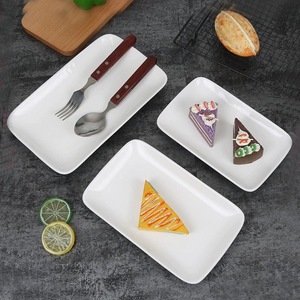 Assiette rectangulaire en céramique, couleur unie blanc pur, pour sushis, en-cas, nouilles de riz, plats d'hôtel. - Product Image 2