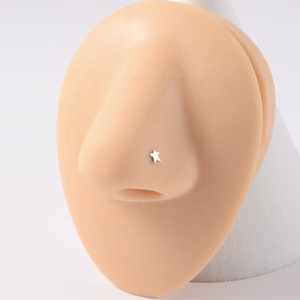 G23 टाइटेनियम पुश-इन महिलाओं के लिए नाक की हड्डी के स्टड-कर्व्ड नोस्ट्रिल नाक नाखून 20 ग्राम शादी के गहने - Product Image 4