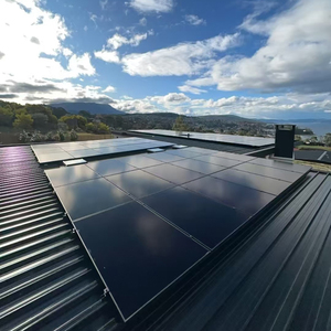 Panneau solaire HJT de type N en stock aux États-Unis, 435W-465W, modules demi-cellules, entièrement noirs, efficacité de 23,3 %, pour 48 États américains, livraison rapide en 7 jours - Product Image 4