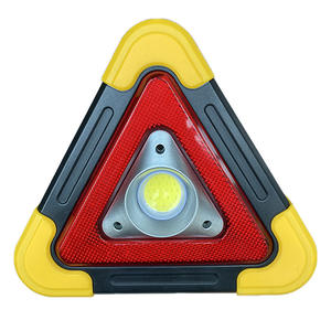 Vente en gros de triangle de signalisation d'urgence pour voiture portable trois-en-un avec éclairage LED et port de charge USB - Product Image 5