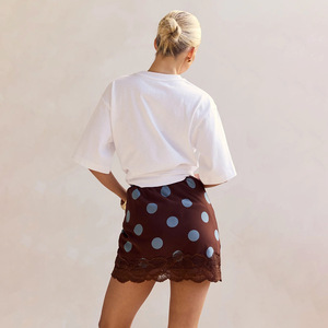 Mini-jupe en satin à pois à taille haute avec bordure en dentelle pour femme, tenue décontractée FDL1995 - Product Image 3