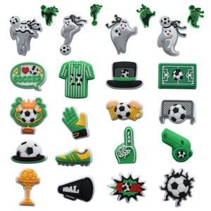 Écusson en PVC souple personnalisé pour le football, badge de fan, OEM, vente en gros - Product Image 1