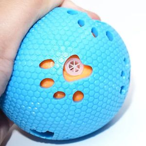 Kedi içi boş pençe baskılar topu Bite dayanıklı TPR yıkılmaz Washablerubber Pet elastik top köpek gıcırtılı oyuncak topları - Product Image 2