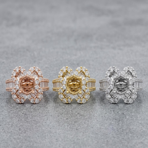 Bague semi-montée Majestic en or blanc massif 18 carats, design floral à quatre feuilles, halo de diamants baguette et ronds, conception de haute joaillerie sur mesure - Product Image 4