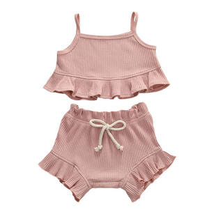 OEM ODM personalizado para niñas pequeñas, conjunto <span class=keywords><strong>de</strong></span> ropa <span class=keywords><strong>de</strong></span> algodón acanalado, Top con volantes, pantalones cortos <span class=keywords><strong>de</strong></span> cordón, trajes para bebés - Product Image 5