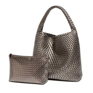 オリジナルデザインの新しいスネークプリントハンドバッグ女性手織りPUレザーハイエンド大容量母娘フラップバケットトートバッグ - Product Image 5