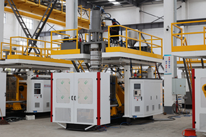 Chaise <span class=keywords><strong>de</strong></span> bus en plastique siège auto pour bébé faisant la machine deux pièces classe chaise plastique extrusion soufflage machine - Product Image 3