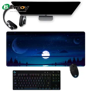 Tapis de jeu personnalisé avec impression par sublimation, imperméable, bords cousus pour les joueurs de Magic the Gathering et <span class=keywords><strong>Yu</strong></span>-<span class=keywords><strong>Gi</strong></span>-<span class=keywords><strong>Oh</strong></span> TCG - Product Image 1