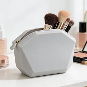 Sac de rangement en silicone pour femmes, imperméable et anti-chute, pour cosmétiques et maquillage, personnalisable, très vendu - Product Image 6