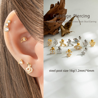 Pendientes Hengsen con bola chapada en oro y circonitas, diseño de mariposa, corazón, cruz, para tragus, con rosca externa, para lóbulo de la oreja y hélix.