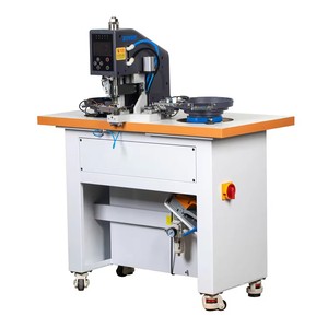 Machine à coudre industrielle automatique à point de chaînette à lit plat haute vitesse pour boutons-pression en plastique ZOYER ZY9811-509 - Product Image 2