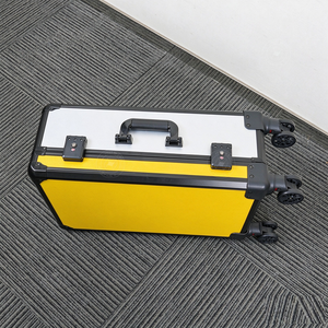 Valise de transport sur roulettes en alliage d'aluminium durable et personnalisée pour cartes TCG, pour collectionneurs de cartes à collectionner - Product Image 5