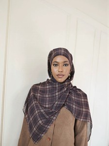 Voile musulman malaisien tendance à carreaux imprimés, doux et stylé, type Merrachi, en promotion - Product Image 6