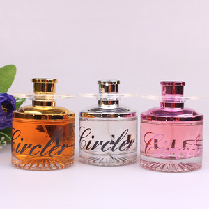 Diffuseur de parfum pour voiture, parfum longue durée pour voiture et maison, senteur florale fruitée, en verre, sans électricité, jaune, argent, rouge - Product Image 6