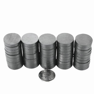 <span class=keywords><strong>Aimants</strong></span> <span class=keywords><strong>en</strong></span> <span class=keywords><strong>ferrite</strong></span> L22mmX4mm X5mm, forme rectangulaire, <span class=keywords><strong>aimants</strong></span> <span class=keywords><strong>en</strong></span> céramique, prix compétitif, aimant <span class=keywords><strong>en</strong></span> <span class=keywords><strong>ferrite</strong></span> rond, carré, bloc pour jouets - Product Image 2