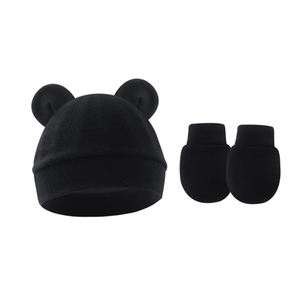 Vente en gros Ensemble bonnet et moufles pour bébés Ensemble gants multicolores avec oreilles d'ours et bonnet anti-rayures pour nouveau-nés - Product Image 6
