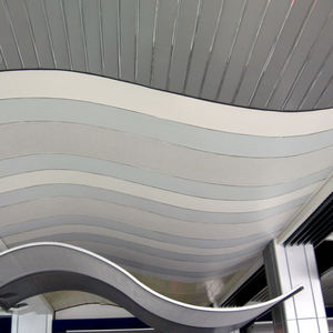 مصنع خفيفة الوزن علقت شنقا موجة منحني لوح سقف من الألومنيوم السعر - Product Image 2