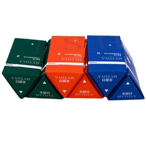 Caja de Regalo de Papel Plegable Personalizada, Caja de Embalaje Cosmética de Cartón Triangular Hexagonal - Product Image 1