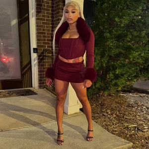 PEEQI K25S85367 Nuovi Arrivi Completo <span class=keywords><strong>Donna</strong></span> Due Pezzi con Gonna Corta e Top con Inserti in Pelliccia <span class=keywords><strong>Sexy</strong></span> per Club <span class=keywords><strong>Abbigliamento</strong></span> Femminile 2026 - Product Image 2