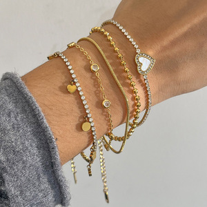 สร้อยข้อมือสแตนเลสเซอร์โคเนียรูปหัวใจ เครื่องประดับผู้หญิงสุดหรู ของขวัญแฟชั่น จี้ดีไซน์เรขาคณิต - Product Image 3