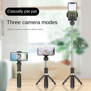 Nouveau bâton de <span class=keywords><strong>selfie</strong></span> pliable <span class=keywords><strong>L01s</strong></span>, matériau ABS, capacité de charge de 0,5 kg, mini trépied universel pour appareil photo, télécommande sans fil réglable - Product Image 2